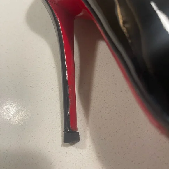 Christian Louboutin Almond Toe Patent Pump - Picture 3 of 7